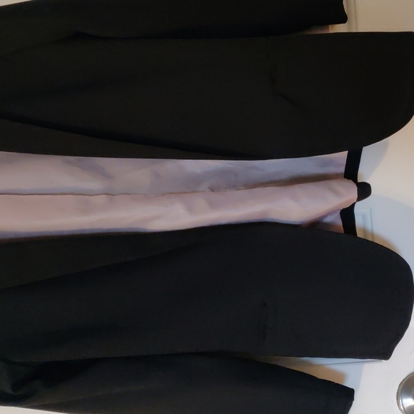 H&M Black Blazer size 6 - Picture 2 of 3